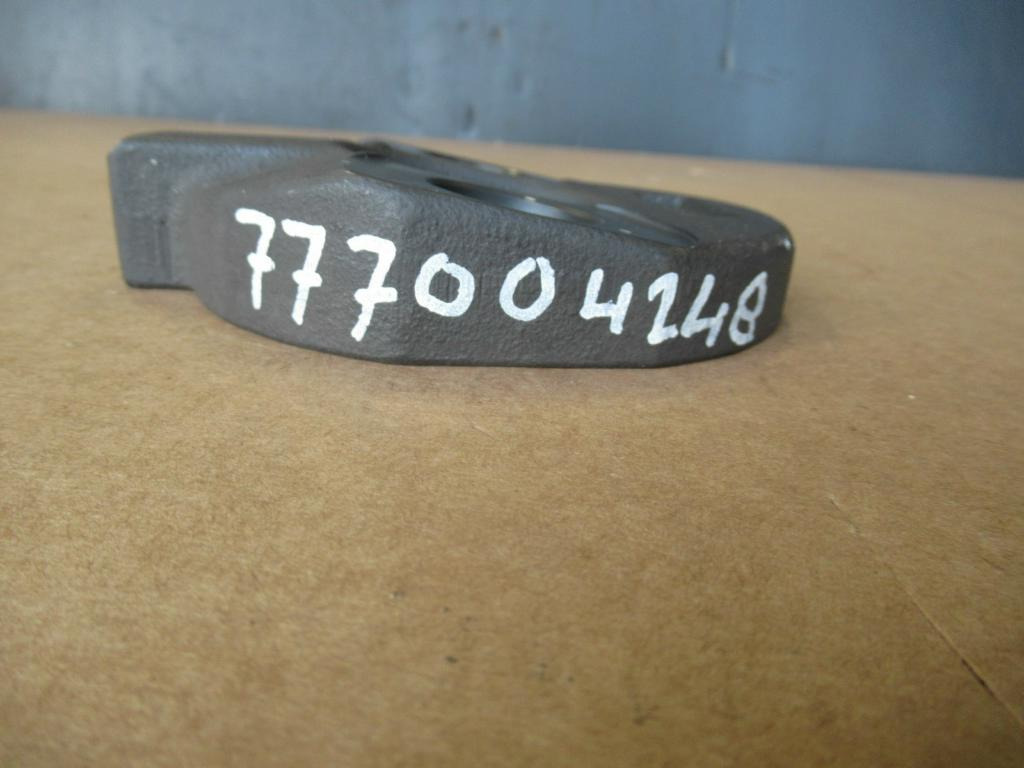 CNH YT10V00003R200 - - Olajszivattyú - Építőipari gépek: 3 kép. CNH YT10V00003R200 - - Olajszivattyú - Építőipari gépek: 3 kép.