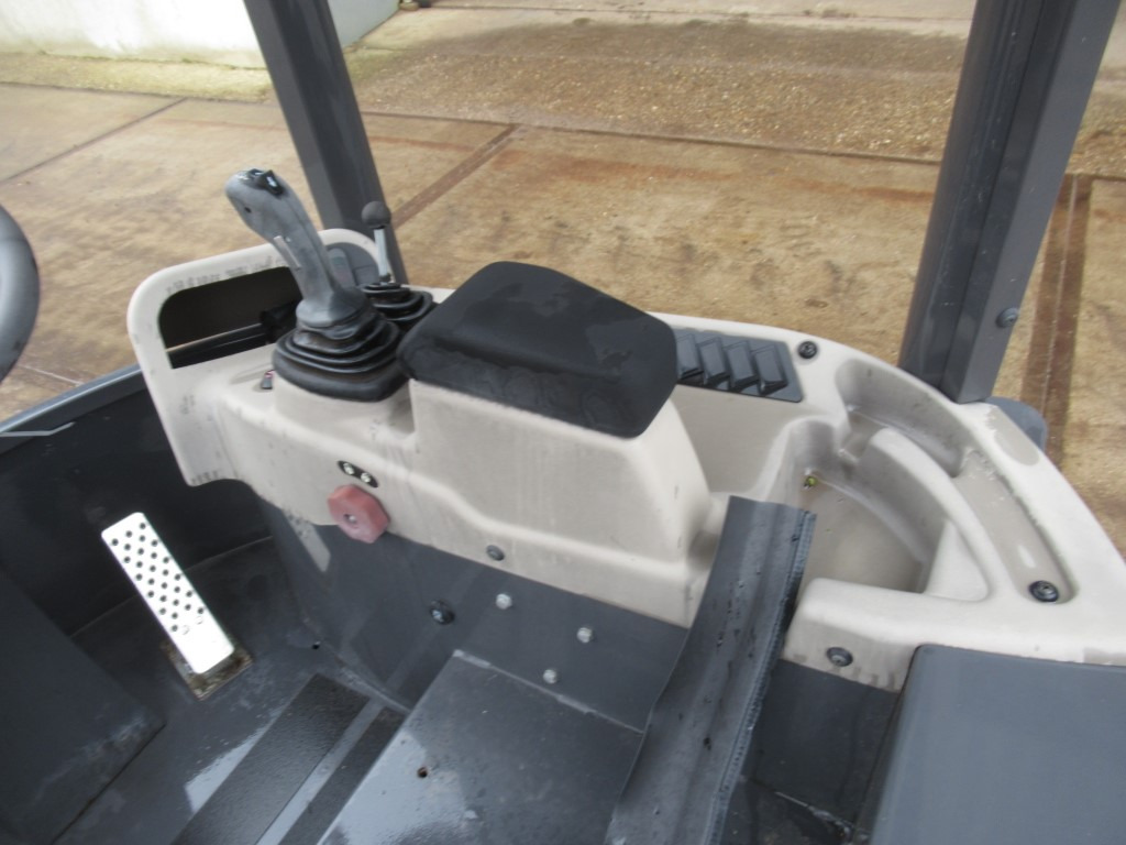 Case 87681392 - - Fülke - Építőipari gépek: 5 kép. Case 87681392 - - Fülke - Építőipari gépek: 5 kép.