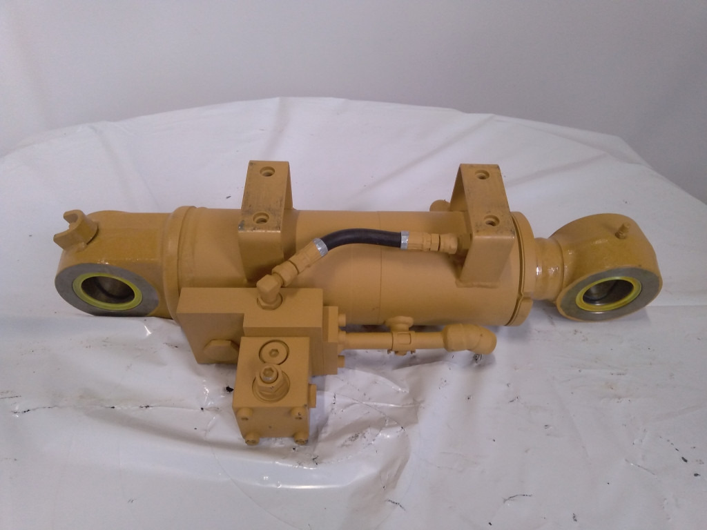 Case KAV18610 - Hidraulikus henger - Mezőgazdasági gépek: 1 kép. Case KAV18610 - Hidraulikus henger - Mezőgazdasági gépek: 1 kép.