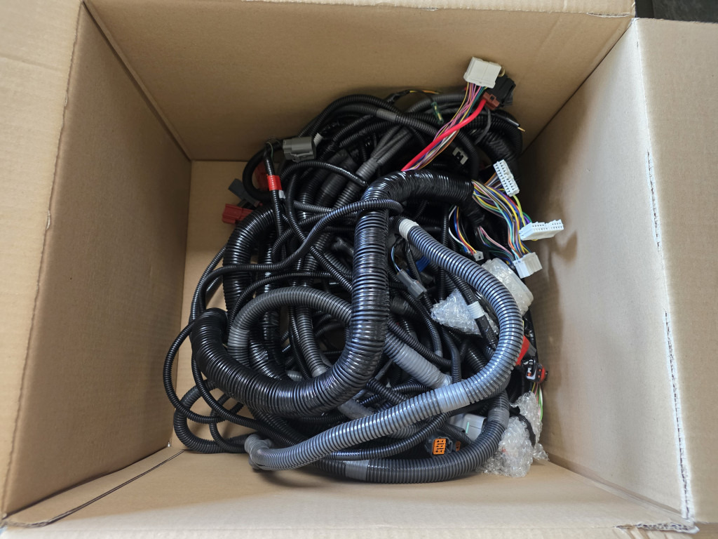 Case KTR12460 - Kábel/ Kábelkorbácso - Építőipari gépek: 2 kép. Case KTR12460 - Kábel/ Kábelkorbácso - Építőipari gépek: 2 kép.