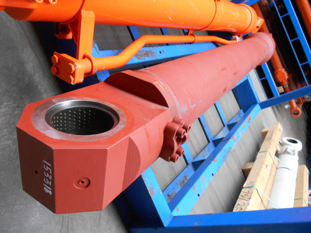 Case KUV0270 - Hidraulikus henger - Építőipari gépek: 2 kép. Case KUV0270 - Hidraulikus henger - Építőipari gépek: 2 kép.