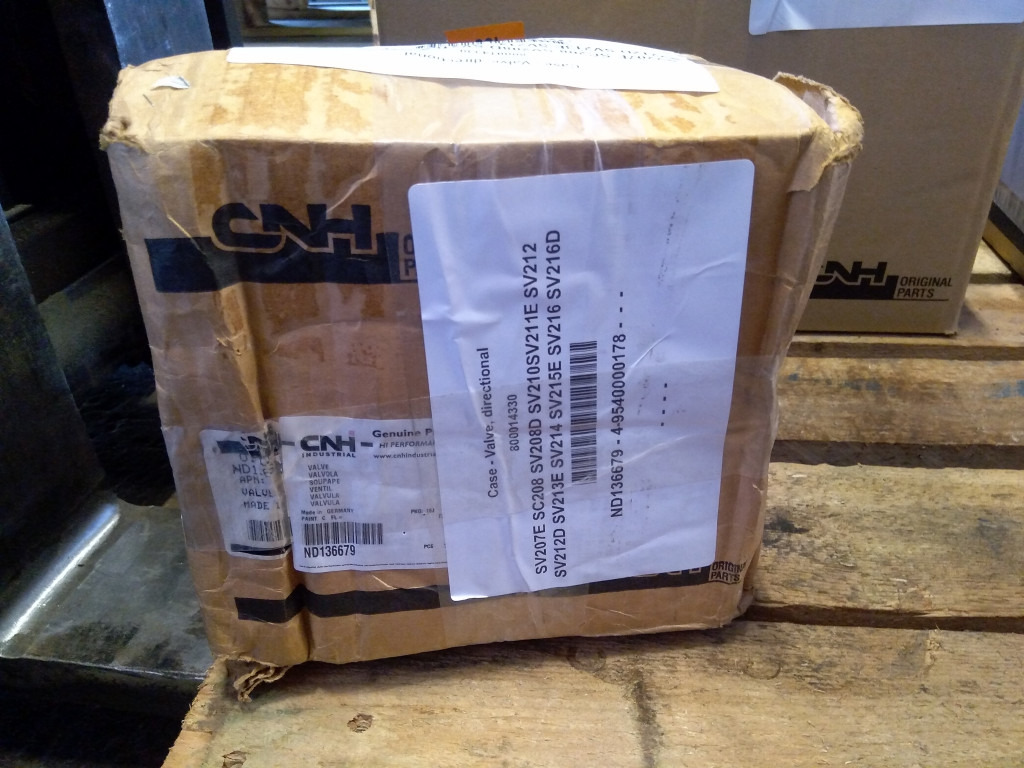 Case ND136679 - 4-9540000178 - Hidraulikus szelep - Építőipari gépek: 5 kép. Case ND136679 - 4-9540000178 - Hidraulikus szelep - Építőipari gépek: 5 kép.