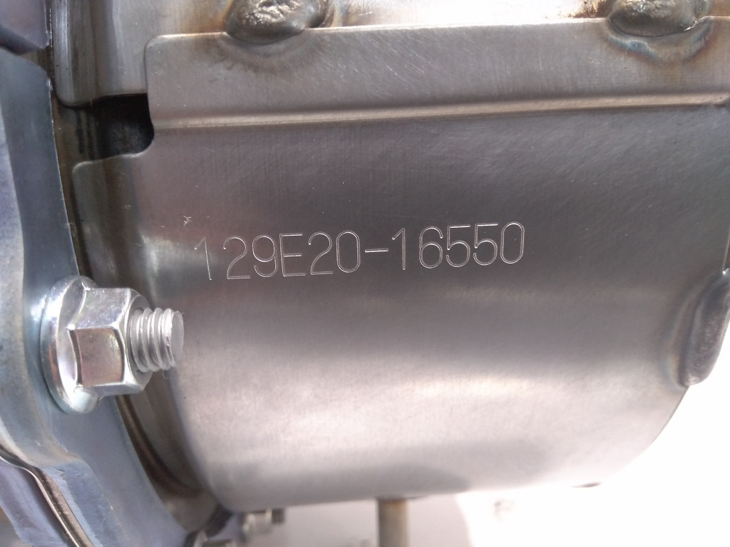 Case VV129E3016070 - AdBlue tartály - Mezőgazdasági gépek: 5 kép. Case VV129E3016070 - AdBlue tartály - Mezőgazdasági gépek: 5 kép.