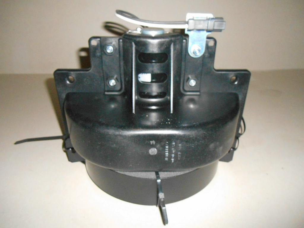 Caterpillar 1854783 - Fűtőmotor - Építőipari gépek: 3 kép. Caterpillar 1854783 - Fűtőmotor - Építőipari gépek: 3 kép.