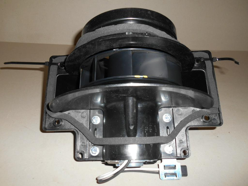 Caterpillar 1854783 - Fűtőmotor - Építőipari gépek: 4 kép. Caterpillar 1854783 - Fűtőmotor - Építőipari gépek: 4 kép.