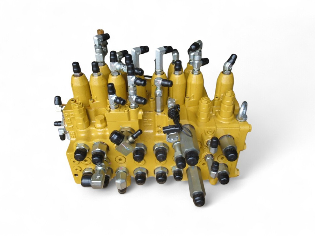 Caterpillar 3526994 - 2705988 - Hidraulikus szelep - Építőipari gépek: 2 kép. Caterpillar 3526994 - 2705988 - Hidraulikus szelep - Építőipari gépek: 2 kép.