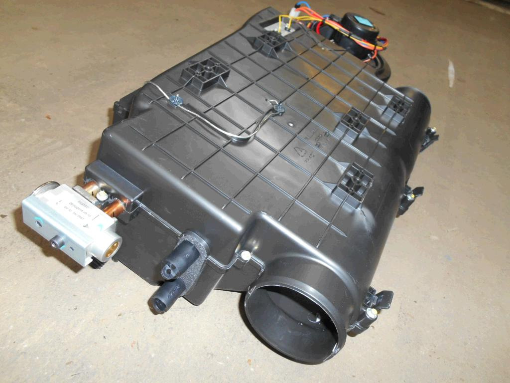 Caterpillar 3622490 - Klíma alkatrész - Építőipari gépek: 2 kép. Caterpillar 3622490 - Klíma alkatrész - Építőipari gépek: 2 kép.