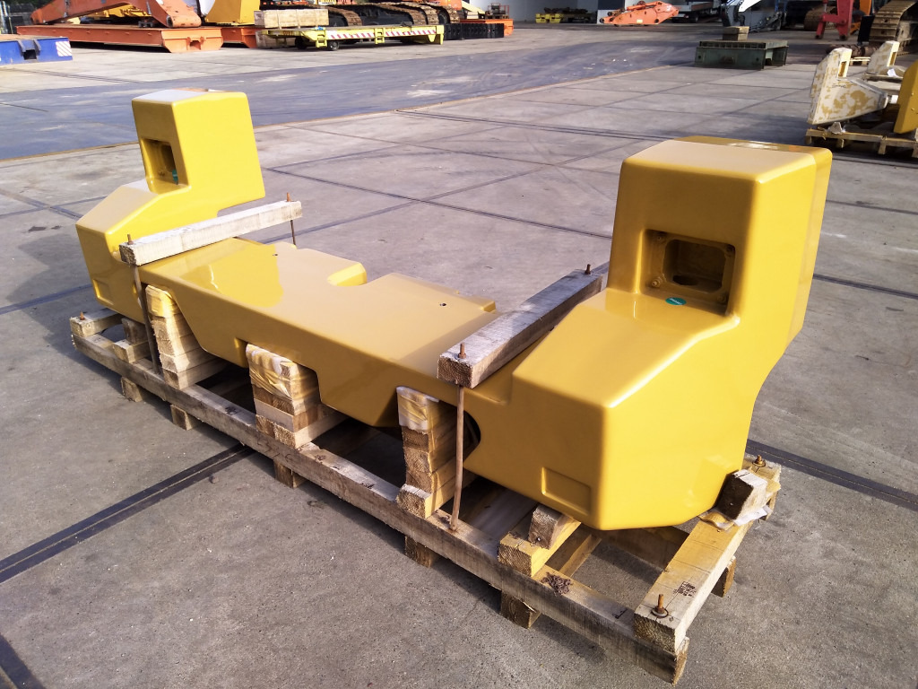 Caterpillar 3672336 - Ellensúly - Építőipari gépek: 2 kép. Caterpillar 3672336 - Ellensúly - Építőipari gépek: 2 kép.