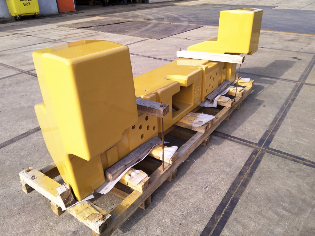 Caterpillar 3672336 - Ellensúly - Építőipari gépek: 3 kép. Caterpillar 3672336 - Ellensúly - Építőipari gépek: 3 kép.