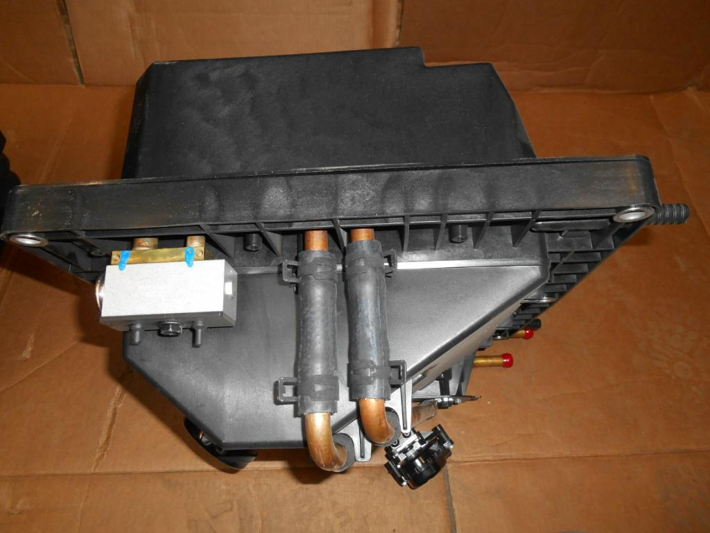 Caterpillar 3750340 - Klíma alkatrész - Építőipari gépek: 3 kép. Caterpillar 3750340 - Klíma alkatrész - Építőipari gépek: 3 kép.