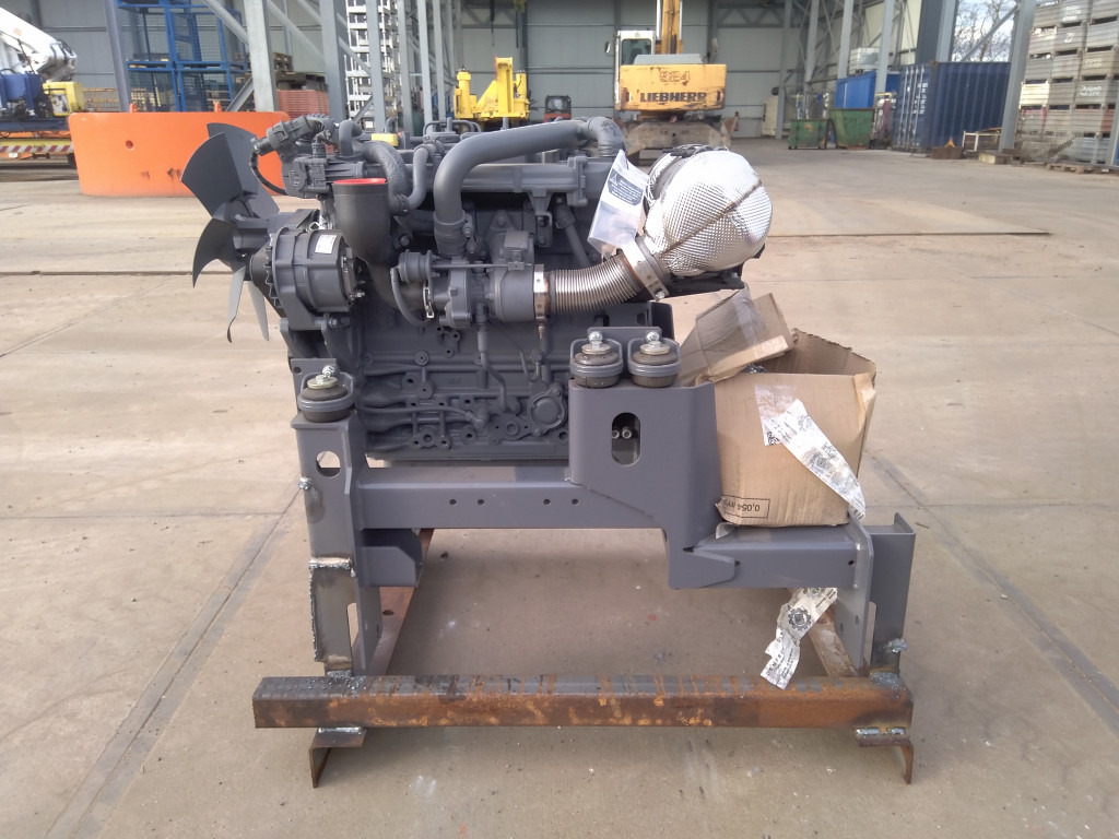 Deutz TD3.6 L4 - - Motor - Építőipari gépek: 1 kép. Deutz TD3.6 L4 - - Motor - Építőipari gépek: 1 kép.