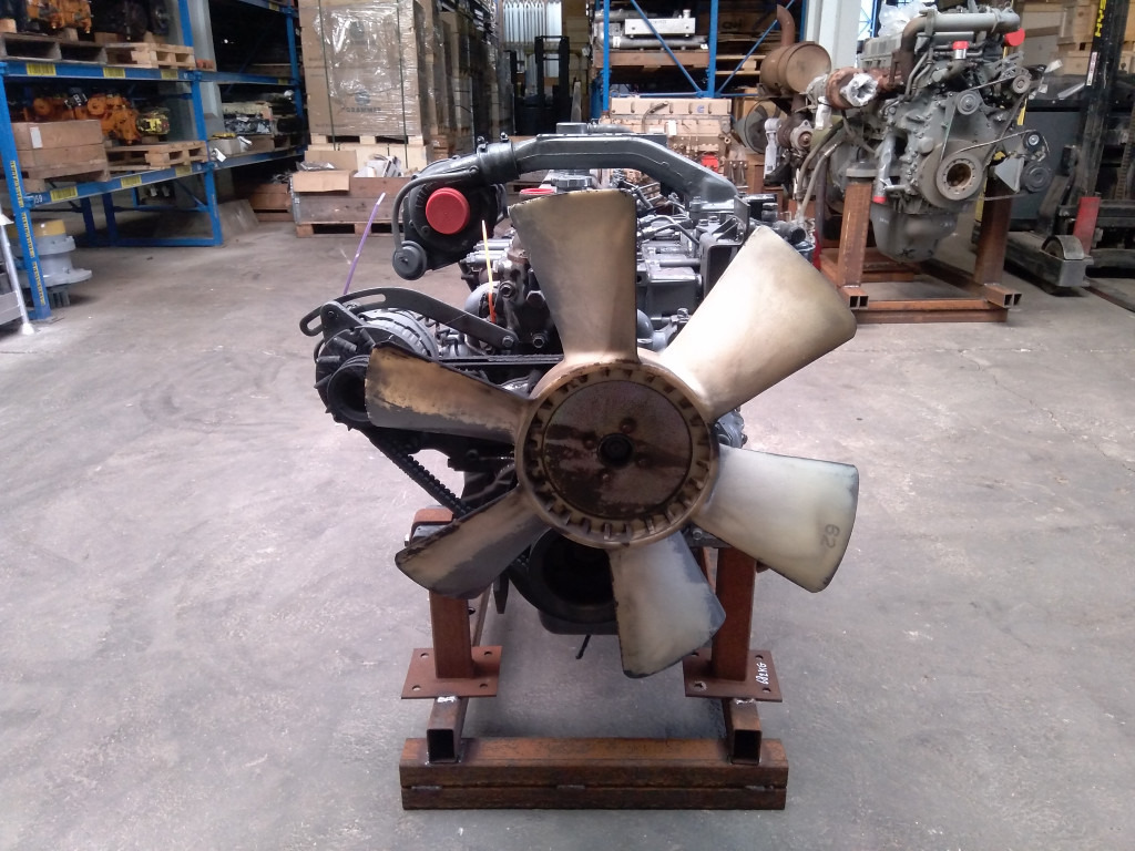 Hino H07CT - H07CTA - Motor - Építőipari gépek: 2 kép. Hino H07CT - H07CTA - Motor - Építőipari gépek: 2 kép.