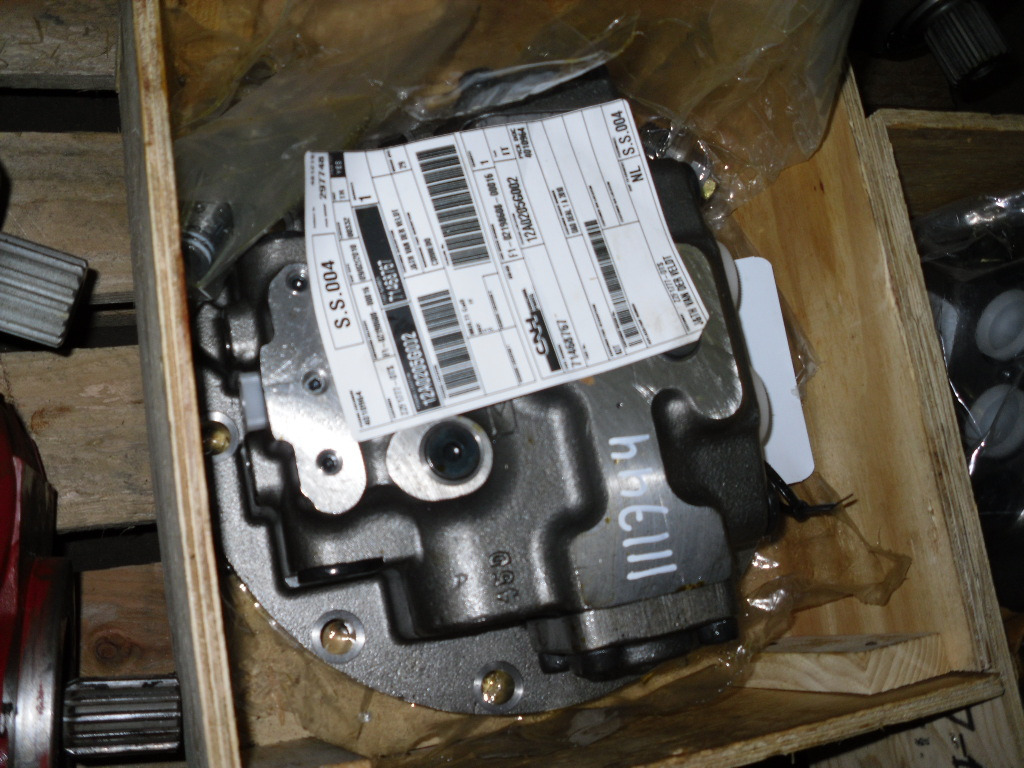 Hitachi 71468767 - Hidraulikus motor - Építőipari gépek: 2 kép. Hitachi 71468767 - Hidraulikus motor - Építőipari gépek: 2 kép.
