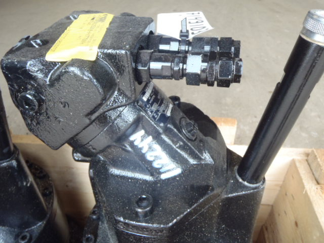 Hitachi 71491030 - Fordító motor - Építőipari gépek: 1 kép. Hitachi 71491030 - Fordító motor - Építőipari gépek: 1 kép.