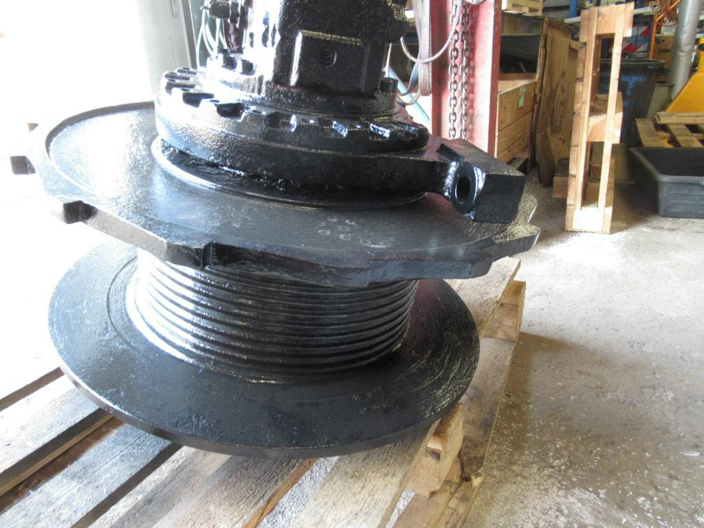 Hitachi CX550 - - Csörlő - Építőipari gépek: 4 kép. Hitachi CX550 - - Csörlő - Építőipari gépek: 4 kép.