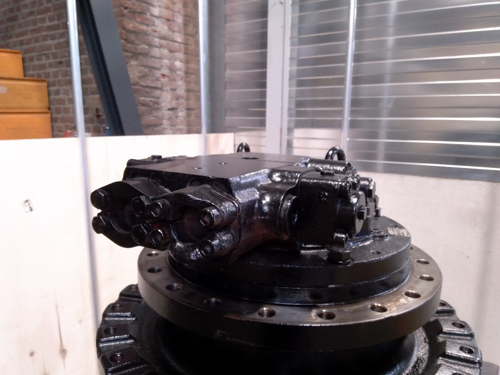 Hitachi HMGF78FA - - Hidraulikus motor - Építőipari gépek: 2 kép. Hitachi HMGF78FA - - Hidraulikus motor - Építőipari gépek: 2 kép.