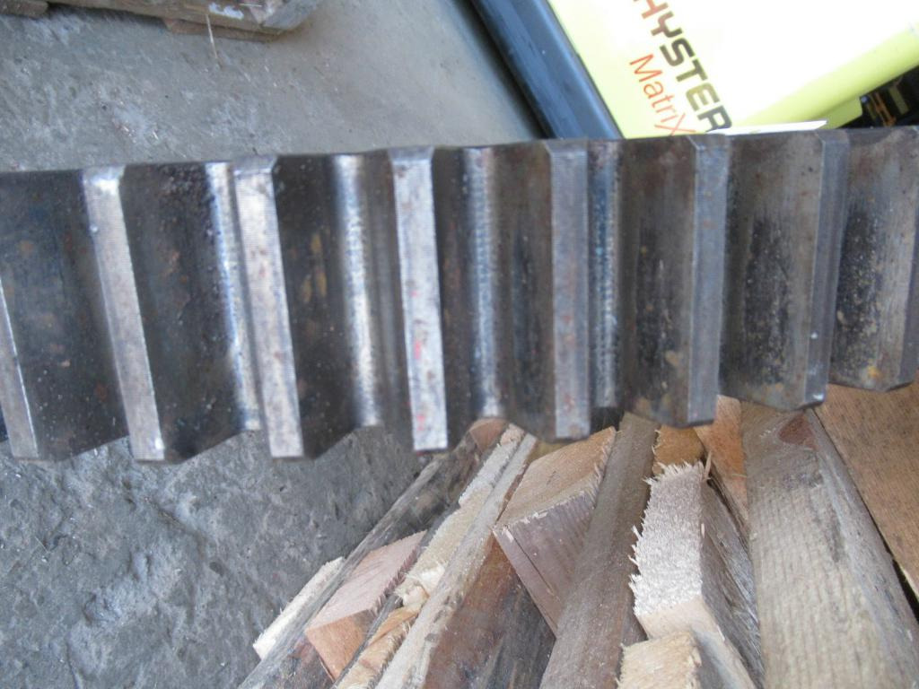 Hitachi KH125-2 - - Csörlő - Építőipari gépek: 4 kép. Hitachi KH125-2 - - Csörlő - Építőipari gépek: 4 kép.