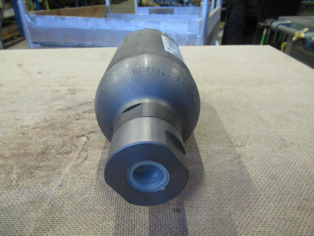 Hitachi MB300-1000-90/TY/Z - - Akkumulátor - Építőipari gépek: 3 kép. Hitachi MB300-1000-90/TY/Z - - Akkumulátor - Építőipari gépek: 3 kép.