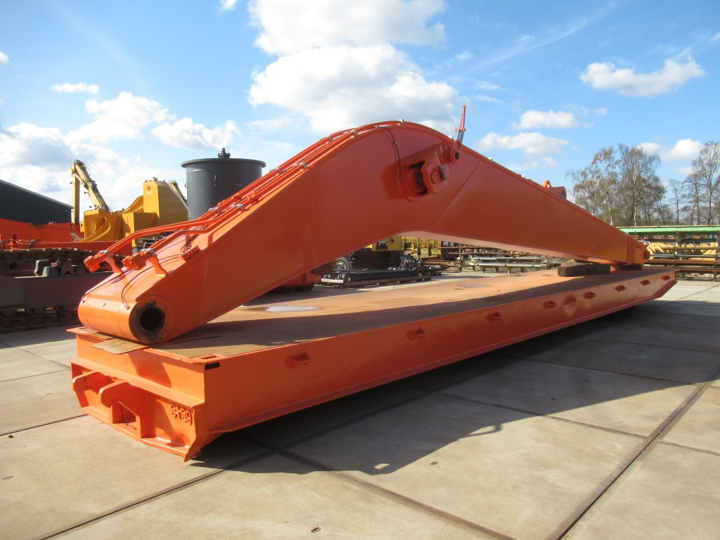 Hitachi ZX870-3 - - Darugém - Kotrógép: 4 kép. Hitachi ZX870-3 - - Darugém - Kotrógép: 4 kép.