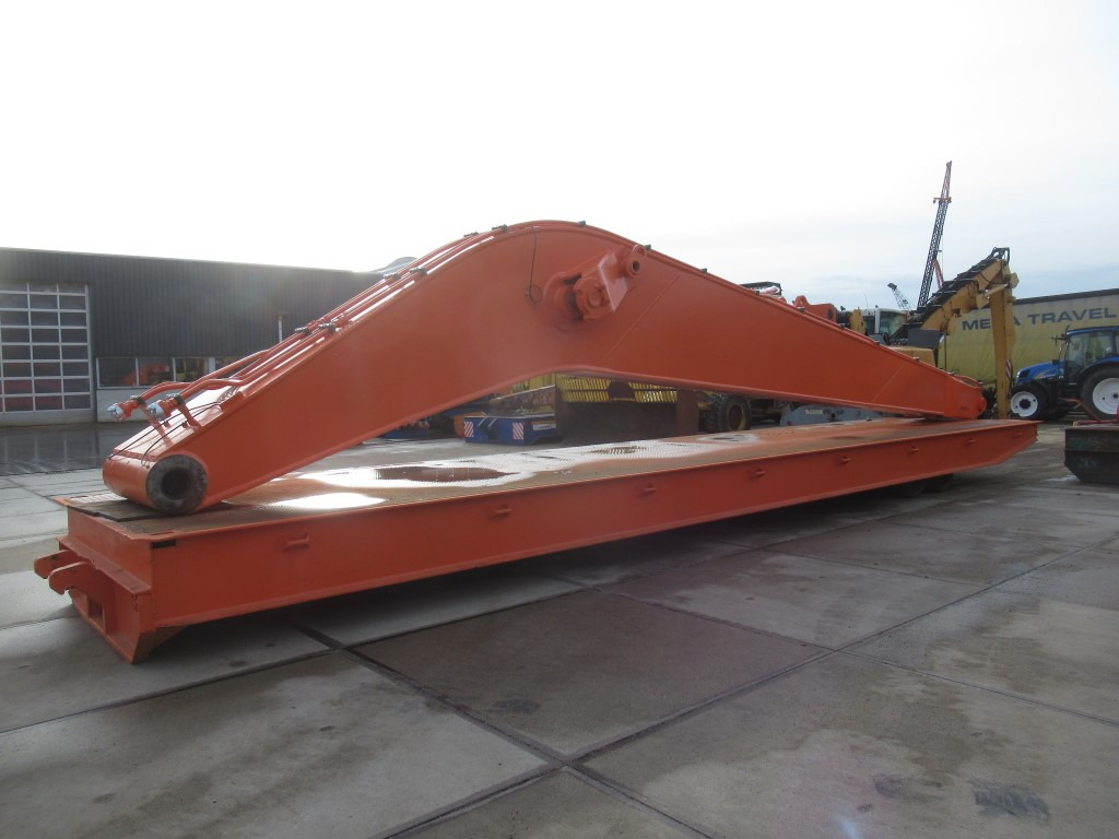 Hitachi ZX870-3 - - Darugém - Kotrógép: 4 kép. Hitachi ZX870-3 - - Darugém - Kotrógép: 4 kép.