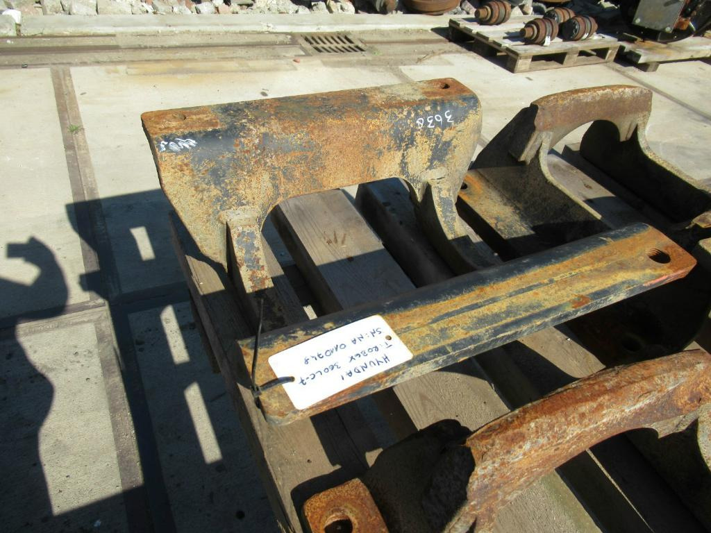 Hyundai 81EH-30010 - Lánctalp - Lánctalpas kotró: 3 kép. Hyundai 81EH-30010 - Lánctalp - Lánctalpas kotró: 3 kép.