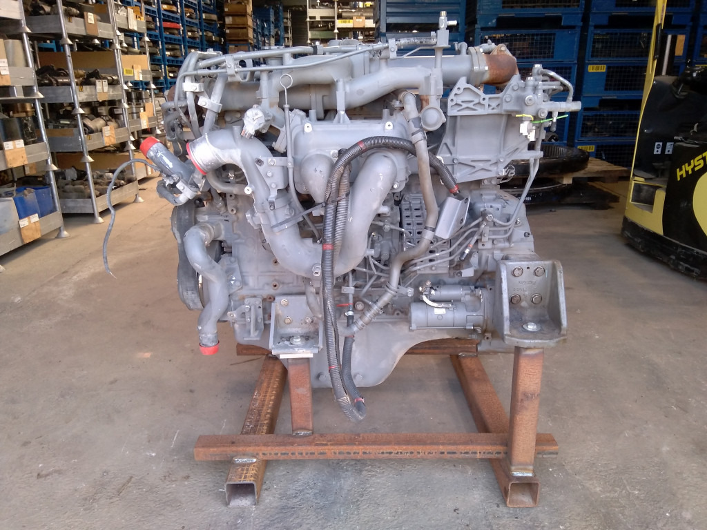 Isuzu 6UZ1XZSA-01B (AL) - - Motor - Építőipari gépek: 5 kép. Isuzu 6UZ1XZSA-01B (AL) - - Motor - Építőipari gépek: 5 kép.