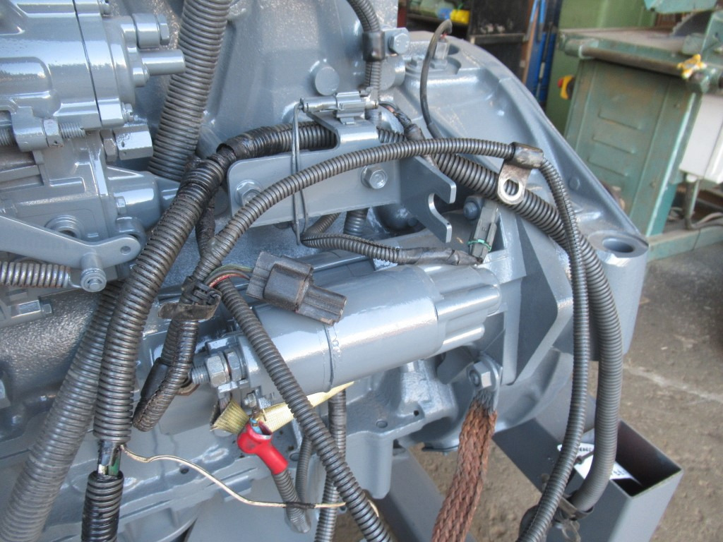 Isuzu 6WG1XABEA - - Motor - Építőipari gépek: 3 kép. Isuzu 6WG1XABEA - - Motor - Építőipari gépek: 3 kép.