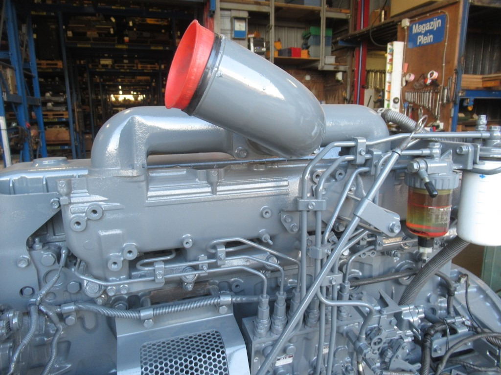 Isuzu 6WG1XABEA - - Motor - Építőipari gépek: 4 kép. Isuzu 6WG1XABEA - - Motor - Építőipari gépek: 4 kép.