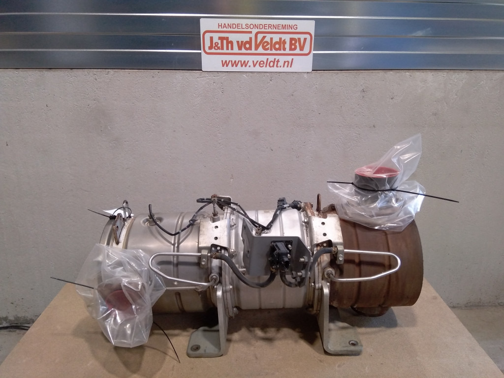 Isuzu ISDPD3B6H - 4706443 - Kipufogórendszer - Építőipari gépek: 3 kép. Isuzu ISDPD3B6H - 4706443 - Kipufogórendszer - Építőipari gépek: 3 kép.
