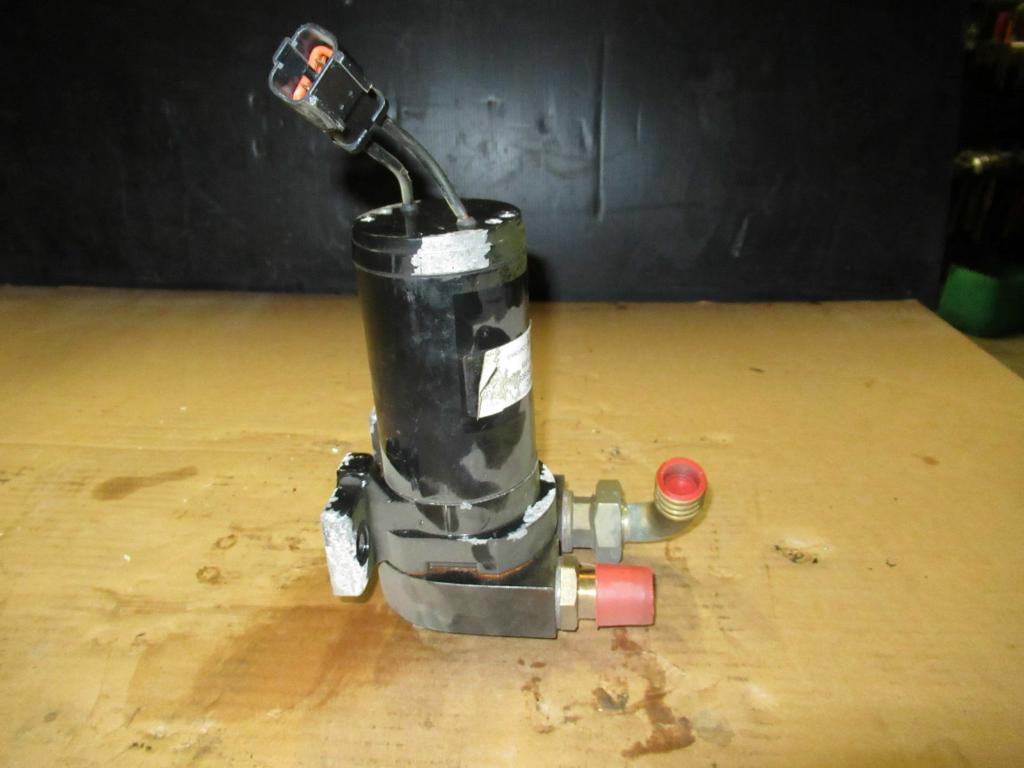 Jabsco 98012-9297C - - Üzemanyag szivattyú - Építőipari gépek: 3 kép. Jabsco 98012-9297C - - Üzemanyag szivattyú - Építőipari gépek: 3 kép.