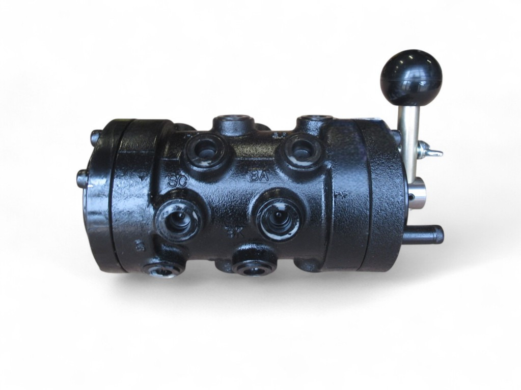 Kobelco 2436U1244R100 - Hidraulikus szelep - Építőipari gépek: 3 kép. Kobelco 2436U1244R100 - Hidraulikus szelep - Építőipari gépek: 3 kép.