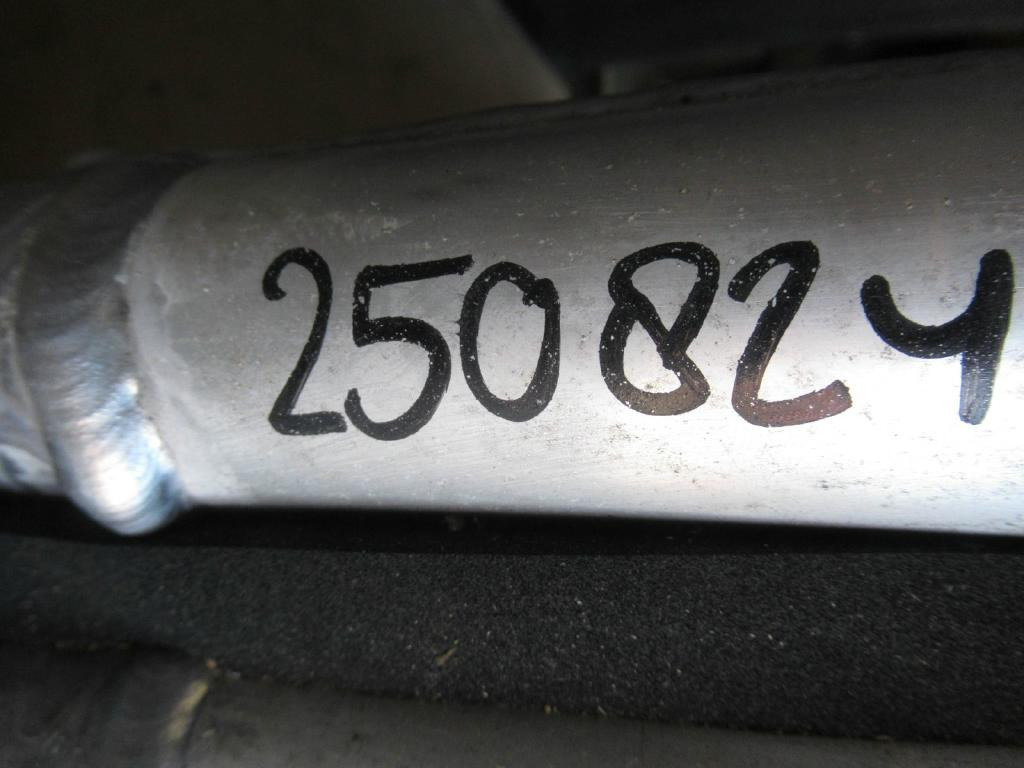 Kobelco YM05P00020F3 - Olajhűtő - Építőipari gépek: 3 kép. Kobelco YM05P00020F3 - Olajhűtő - Építőipari gépek: 3 kép.