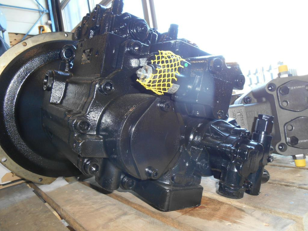 Kobelco YN10V00008F3 - YN10V00008F2 - Hidraulikus szivattyú - Építőipari gépek: 3 kép. Kobelco YN10V00008F3 - YN10V00008F2 - Hidraulikus szivattyú - Építőipari gépek: 3 kép.