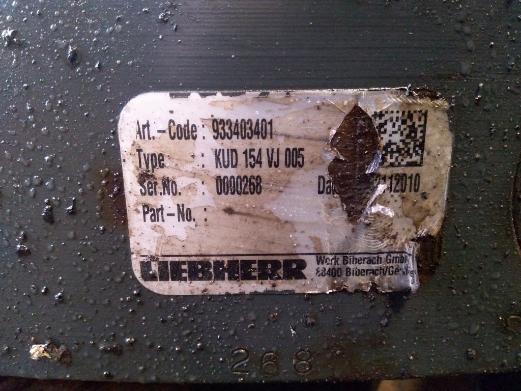 Liebherr 933403401 - Elforduló gyűrű - Építőipari gépek: 2 kép. Liebherr 933403401 - Elforduló gyűrű - Építőipari gépek: 2 kép.