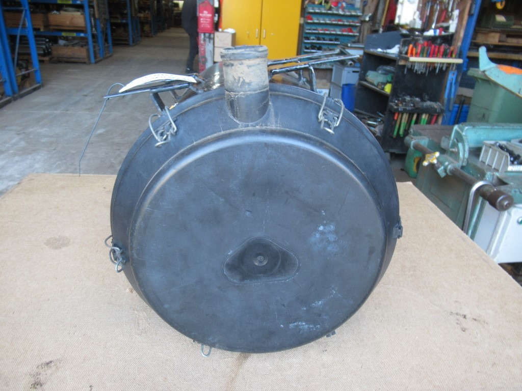 Liebherr R954C HD - - Levegőszűrő - Építőipari gépek: 4 kép. Liebherr R954C HD - - Levegőszűrő - Építőipari gépek: 4 kép.