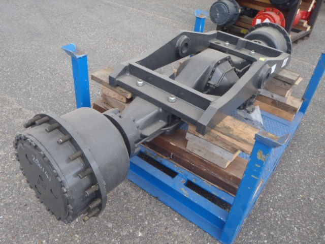 New Holland 2806986 - 6911975 - Hátsó tengely - Építőipari gépek: 1 kép. New Holland 2806986 - 6911975 - Hátsó tengely - Építőipari gépek: 1 kép.