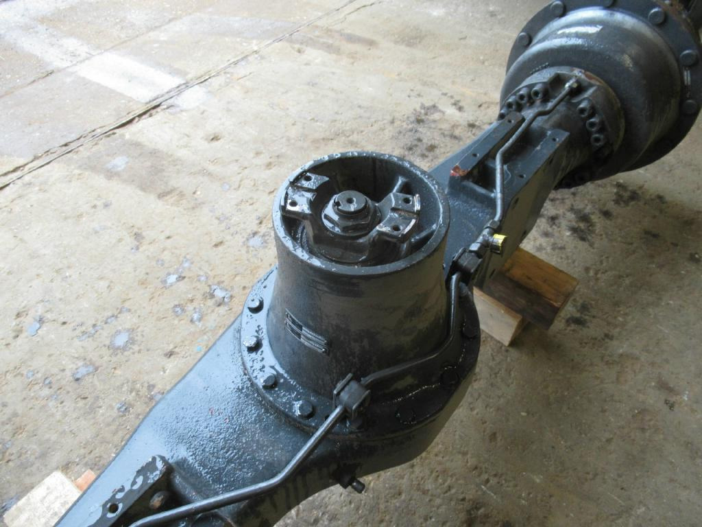 New Holland 2807778 - Hátsó tengely - Építőipari gépek: 5 kép. New Holland 2807778 - Hátsó tengely - Építőipari gépek: 5 kép.