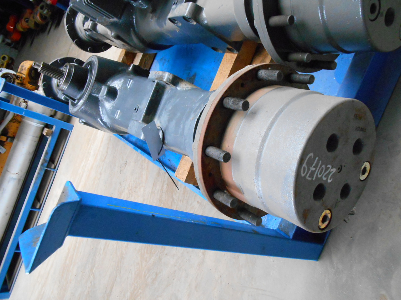 New Holland 2814103 - Hátsó tengely - Építőipari gépek: 5 kép. New Holland 2814103 - Hátsó tengely - Építőipari gépek: 5 kép.