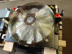 New Holland 4550135 - Hűtőrendszer - Építőipari gépek: 4 kép. New Holland 4550135 - Hűtőrendszer - Építőipari gépek: 4 kép.