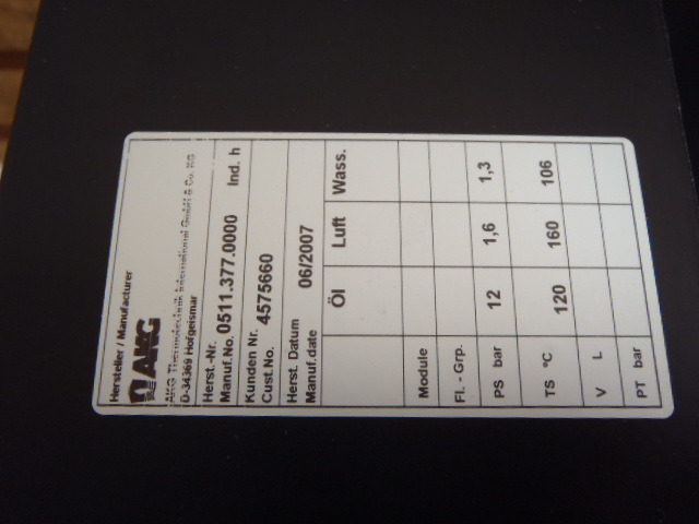 New Holland 4575660 - Hűtőrendszer - Építőipari gépek: 4 kép. New Holland 4575660 - Hűtőrendszer - Építőipari gépek: 4 kép.