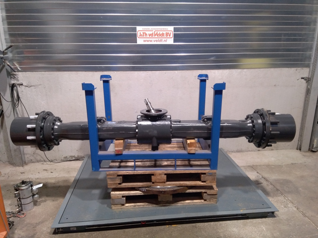 New Holland 84285793 - Hátsó tengely - Építőipari gépek: 1 kép. New Holland 84285793 - Hátsó tengely - Építőipari gépek: 1 kép.