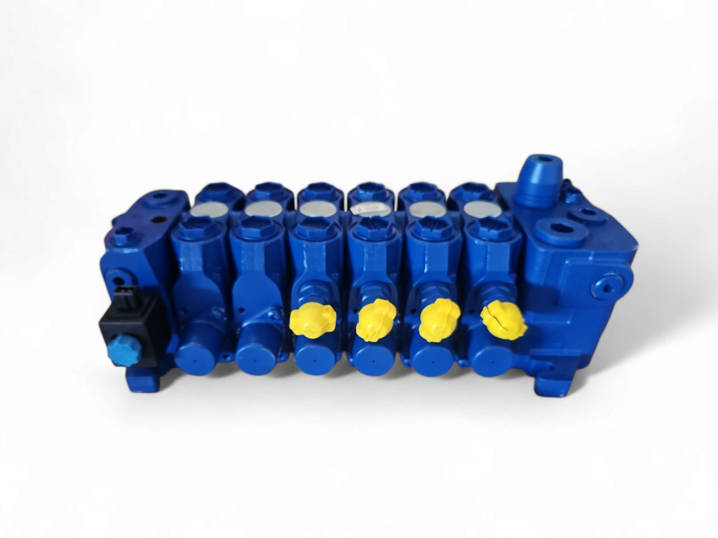 New Holland 85824221 - Hidraulikus szelep - Építőipari gépek: 1 kép. New Holland 85824221 - Hidraulikus szelep - Építőipari gépek: 1 kép.