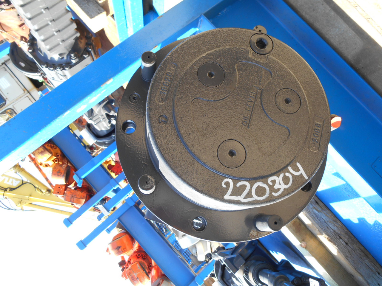 New Holland 87674866 - Hátsó tengely - Építőipari gépek: 4 kép. New Holland 87674866 - Hátsó tengely - Építőipari gépek: 4 kép.