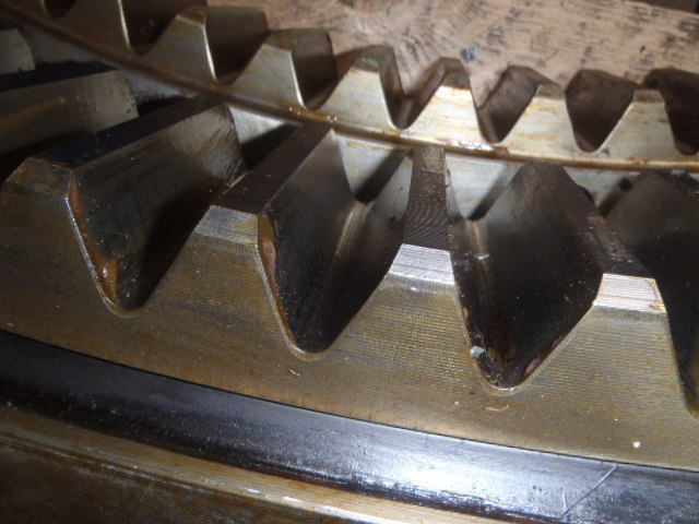 New Holland BER140100 - 4302070 - Elforduló gyűrű - Építőipari gépek: 2 kép. New Holland BER140100 - 4302070 - Elforduló gyűrű - Építőipari gépek: 2 kép.