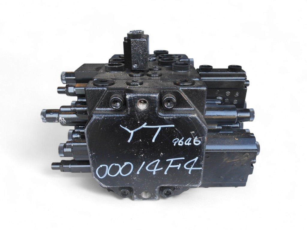 New Holland YT30V00014F4 - Hidraulikus szelep - Építőipari gépek: 2 kép. New Holland YT30V00014F4 - Hidraulikus szelep - Építőipari gépek: 2 kép.