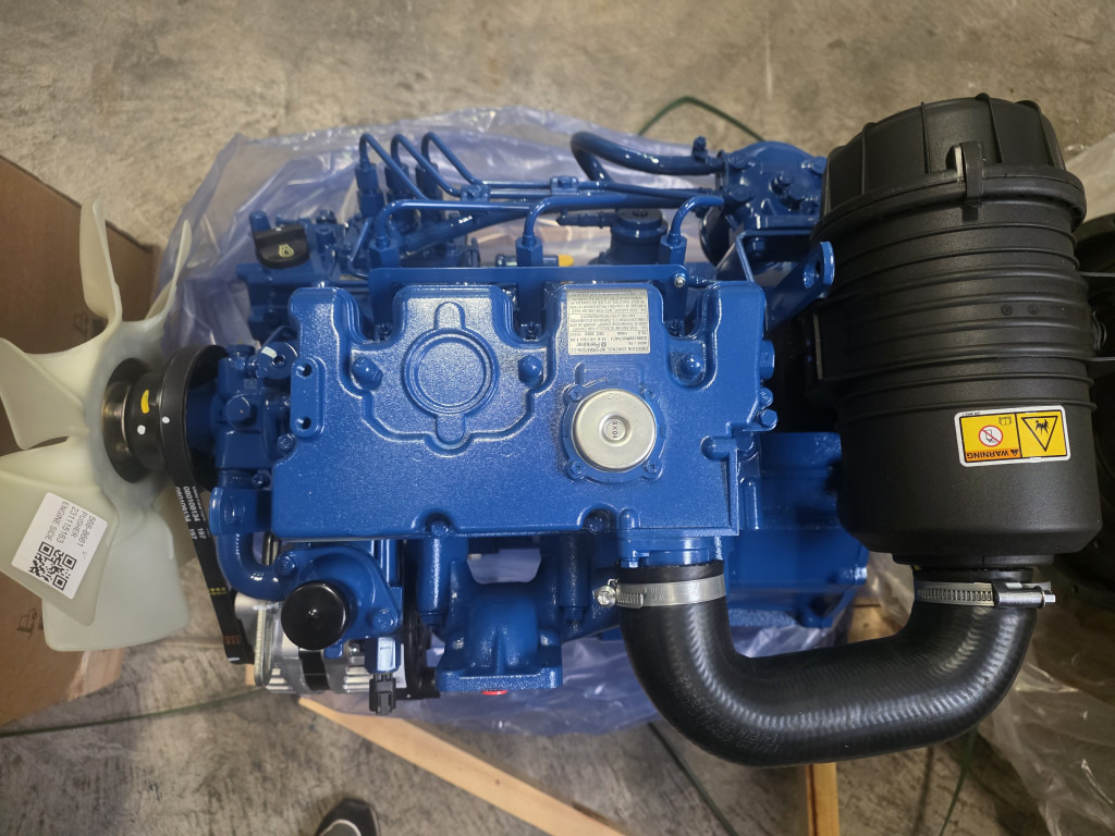 Perkins 403A-15 - C1.1 - Motor - Építőipari gépek: 4 kép. Perkins 403A-15 - C1.1 - Motor - Építőipari gépek: 4 kép.