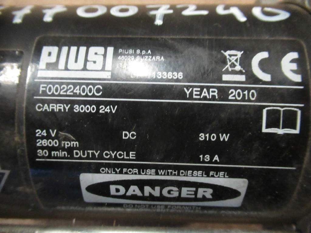 Piusi F0022400C - - Üzemanyag szivattyú - Építőipari gépek: 3 kép. Piusi F0022400C - - Üzemanyag szivattyú - Építőipari gépek: 3 kép.