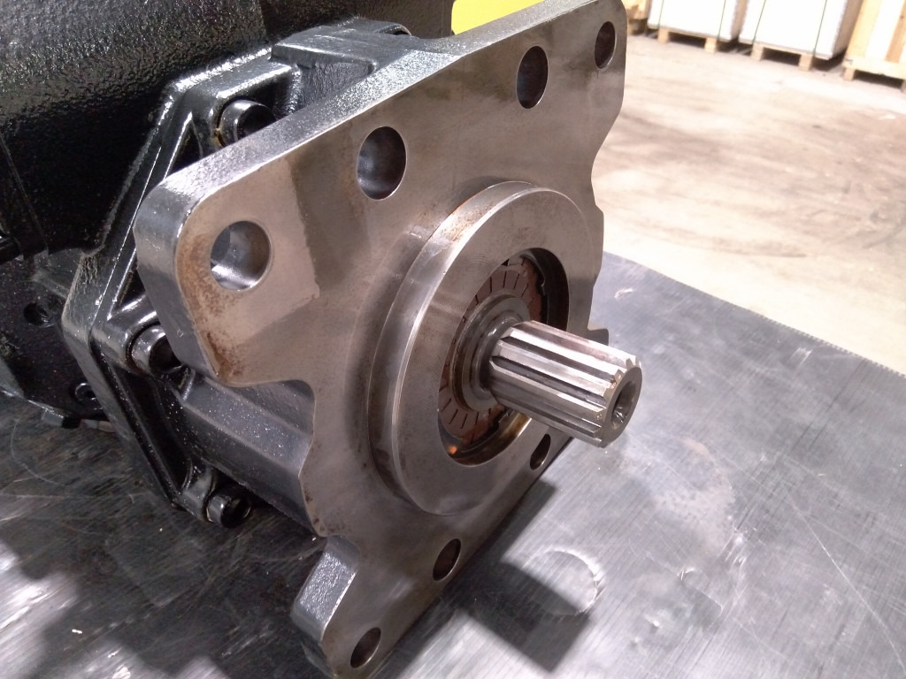 Rexroth A4VG175EP1BP000/40MRNE4T11FC2S7AS00-0 - 2223127 - Hidraulikus szivattyú - Építőipari gépek: 2 kép. Rexroth A4VG175EP1BP000/40MRNE4T11FC2S7AS00-0 - 2223127 - Hidraulikus szivattyú - Építőipari gépek: 2 kép.