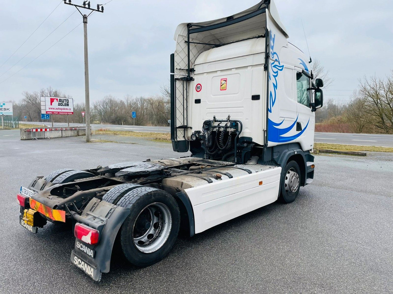 Scania R410 euro6 tractor unit - Nyergesvontató: 3 kép. Scania R410 euro6 tractor unit - Nyergesvontató: 3 kép.