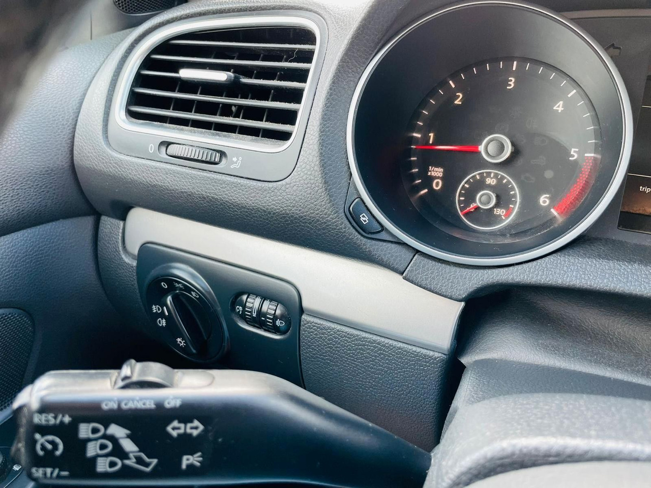 Kombi Volkswagen Golf VI Variant Trendline: 10 kép.